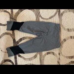 SO brand Soft legging capris